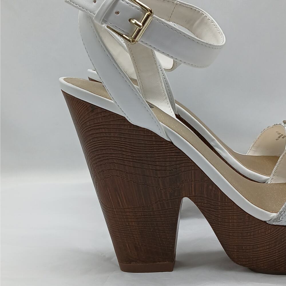 GBG Los Angeles Selah Platform Shoes Womens 8.5M White Faux Leather Sandals - Picture 3 of 14